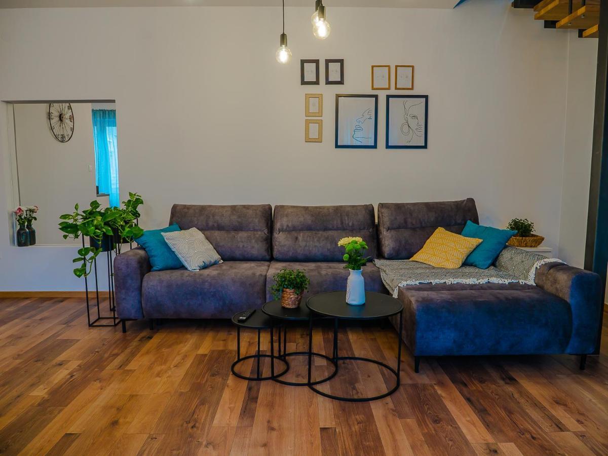 Apartmani Dora & Luka Fiume Esterno foto