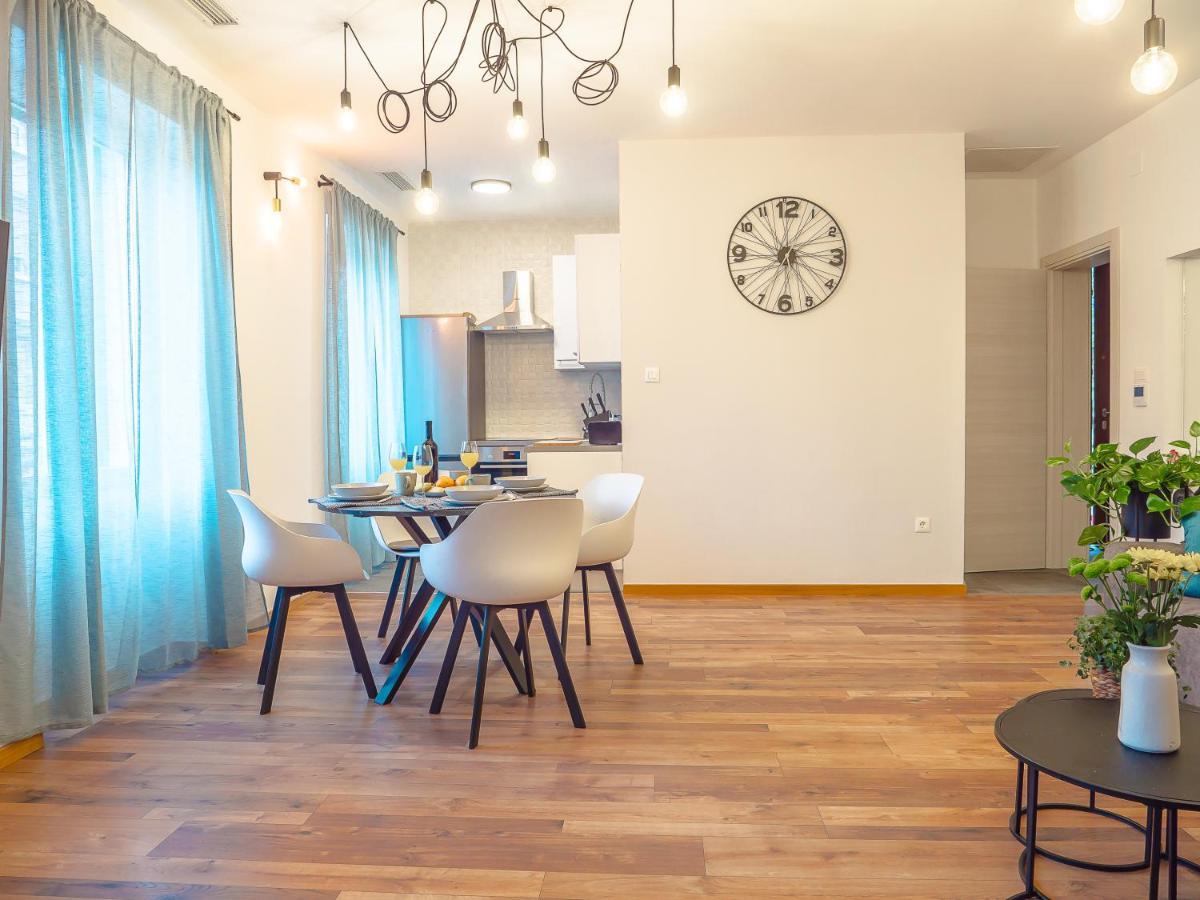 Apartmani Dora & Luka Fiume Esterno foto