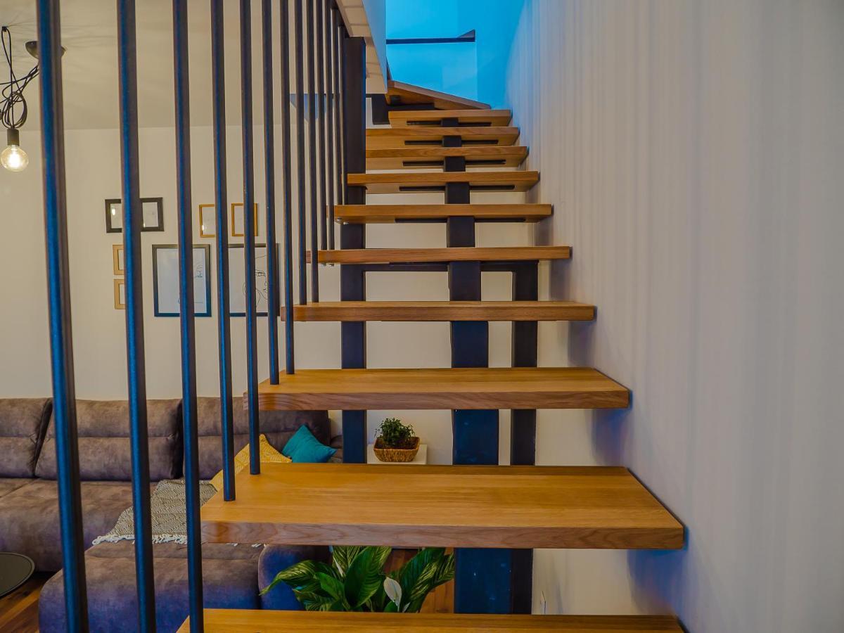 Apartmani Dora & Luka Fiume Esterno foto