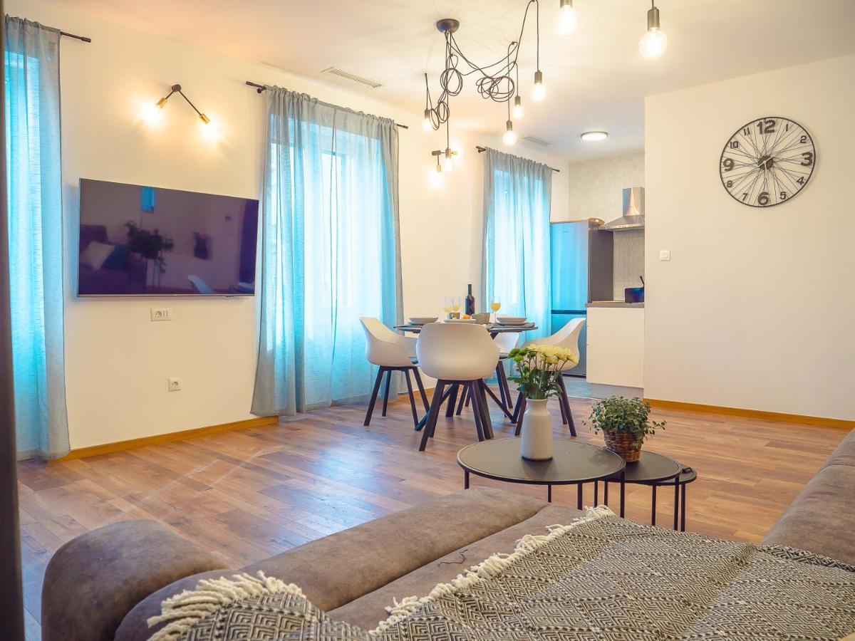 Apartmani Dora & Luka Fiume Esterno foto