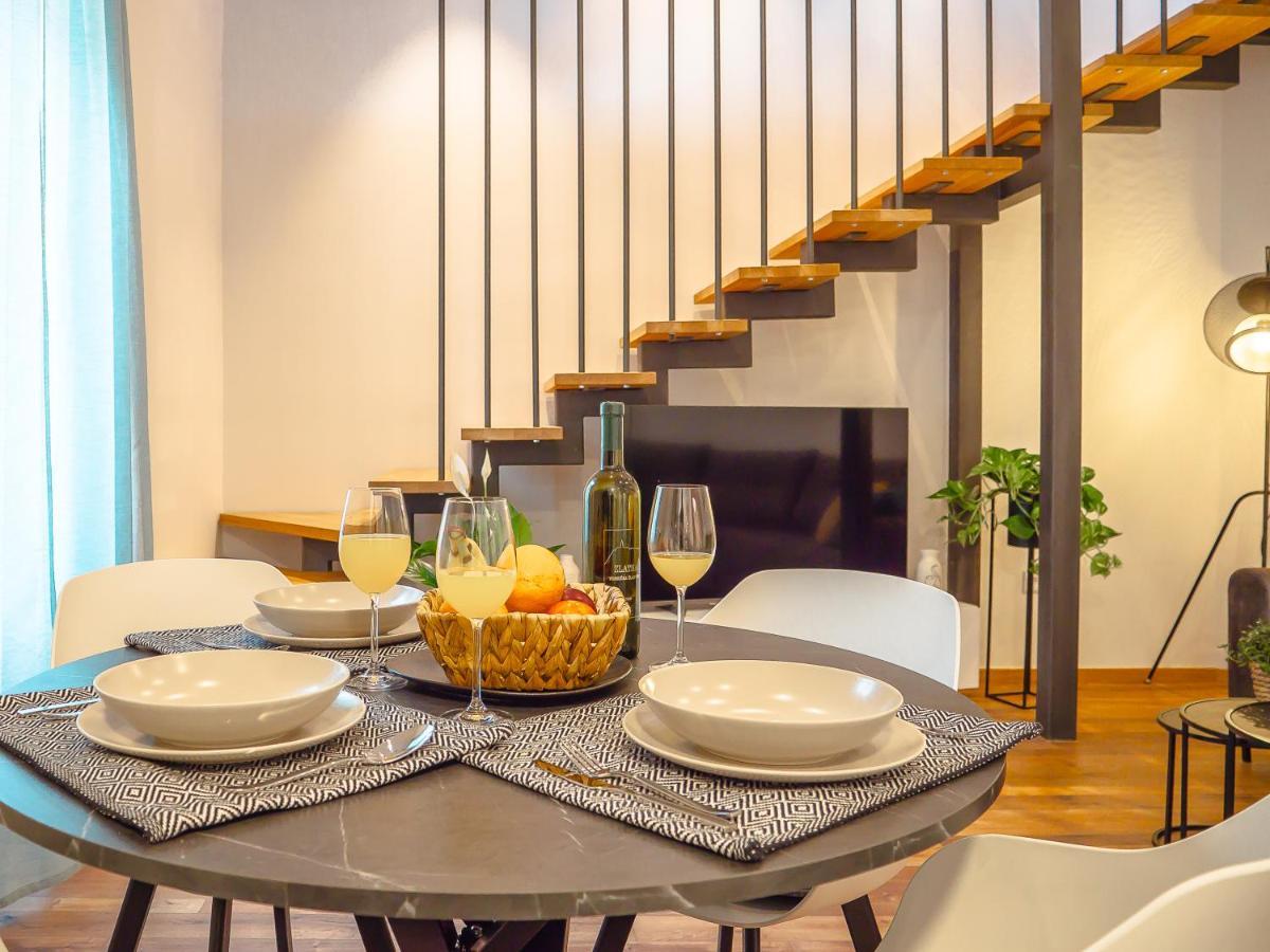 Apartmani Dora & Luka Fiume Esterno foto