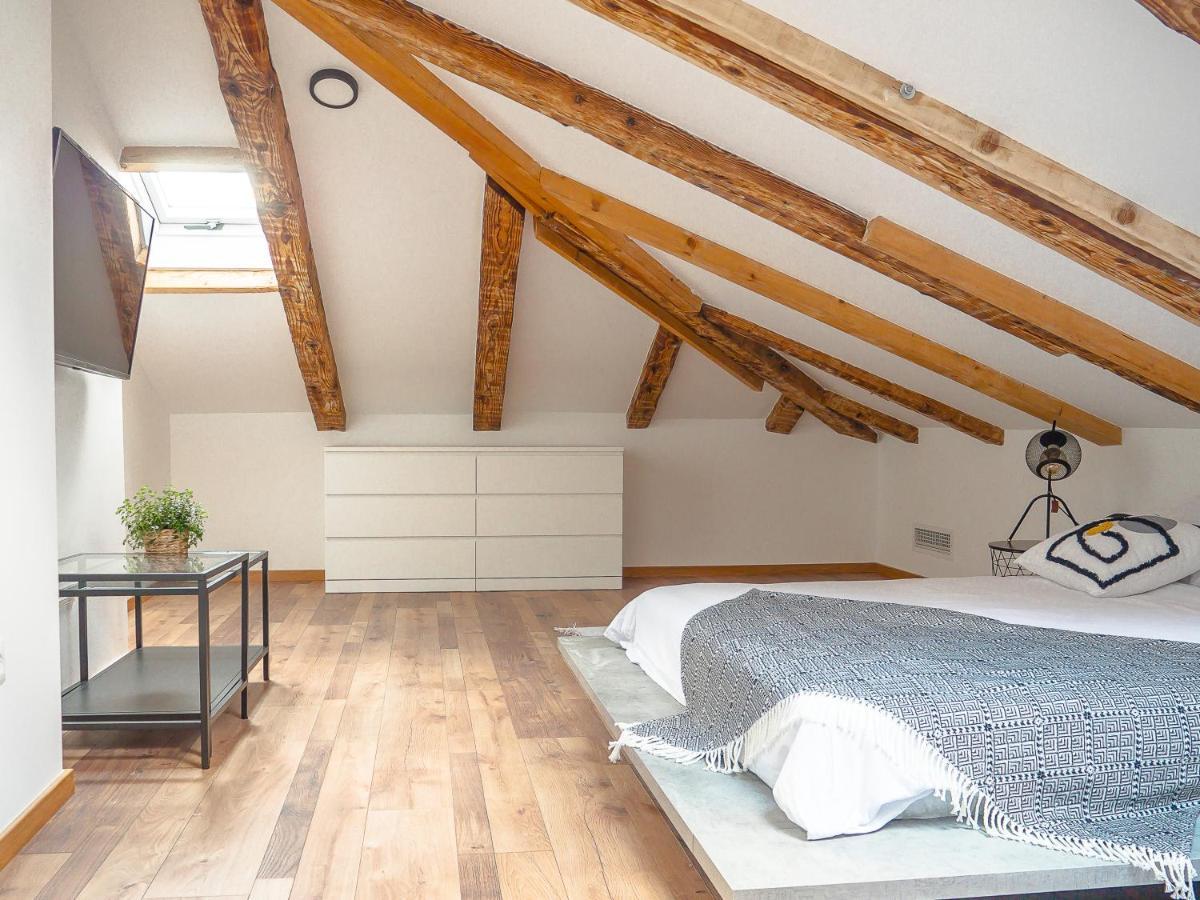 Apartmani Dora & Luka Fiume Esterno foto