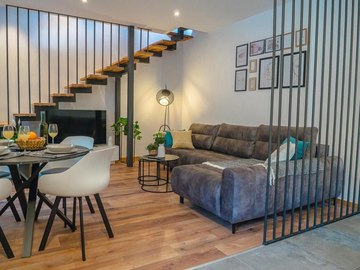 Apartmani Dora & Luka Fiume Esterno foto