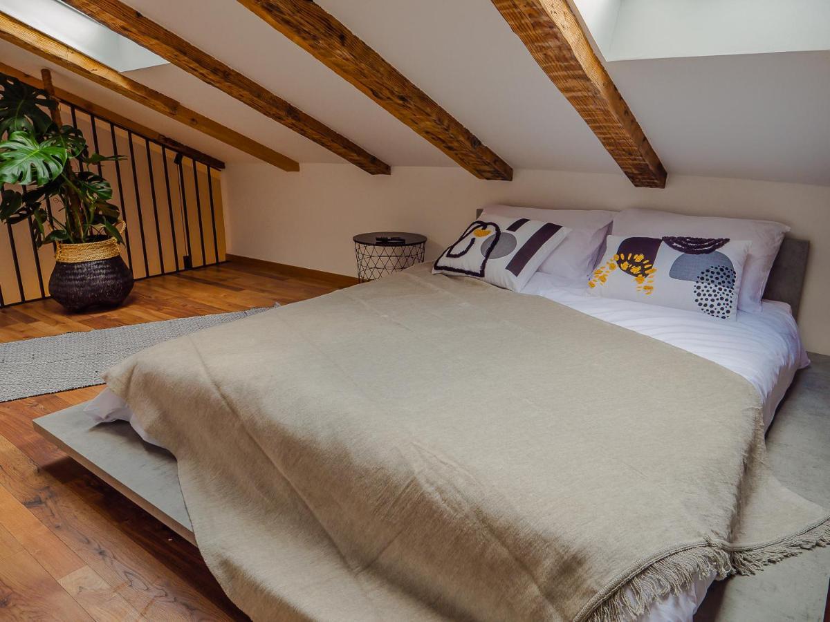 Apartmani Dora & Luka Fiume Esterno foto