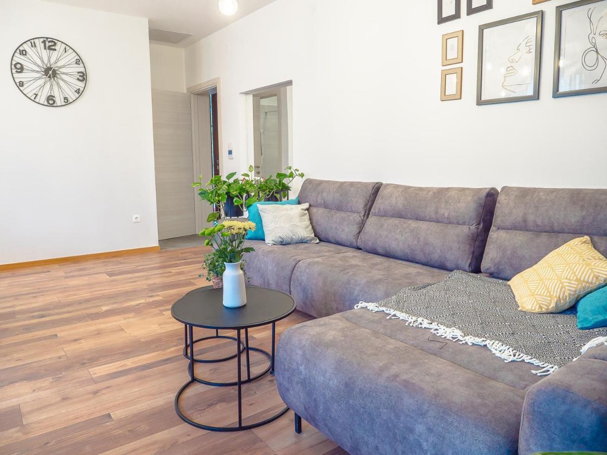 Apartmani Dora & Luka Fiume Esterno foto