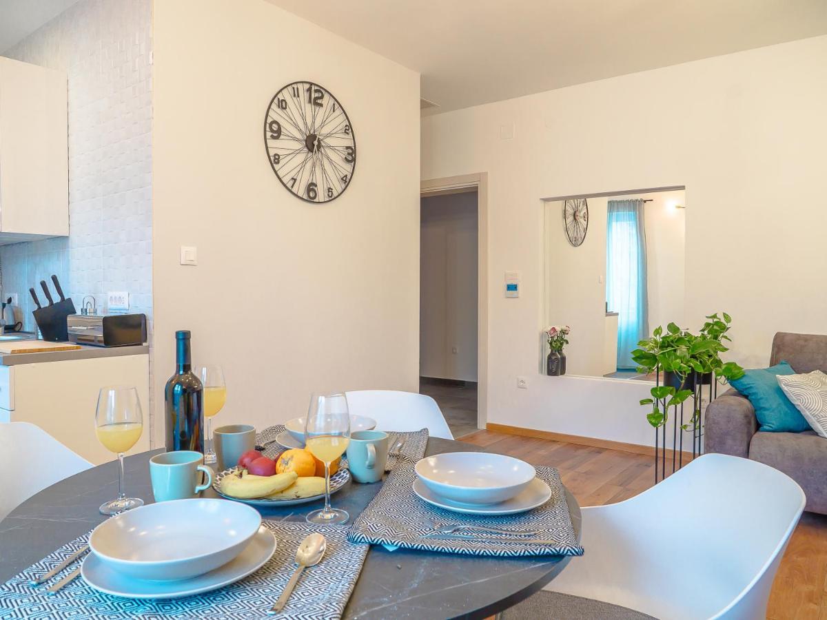 Apartmani Dora & Luka Fiume Esterno foto